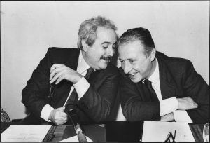 Domani, 23 maggio, ricorre il 23esimo anniversario della strage di Capaci dove perse la vita il giudice Giovanni Falcone.